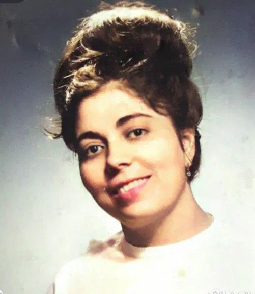 Portrait d'Esther Klings, née Sebbat — Esther bat Alya z"l